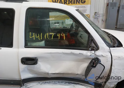 2002 Chevrolet Tahoe Ls from USA, damaged, VIN 1GNEK13Z02R246309